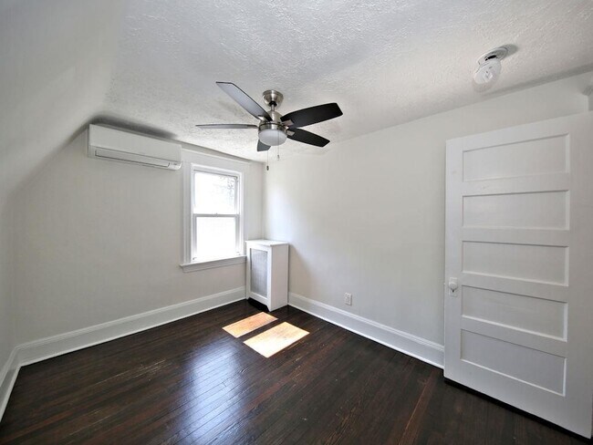 Building Photo - 49 Palisade Rd
