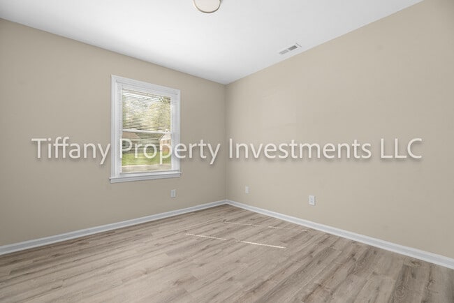 Building Photo - 3350 Misty Wood Dr