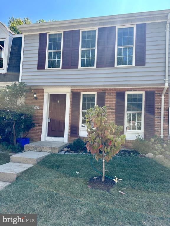 Building Photo - 9165 Forest Lawn Ct