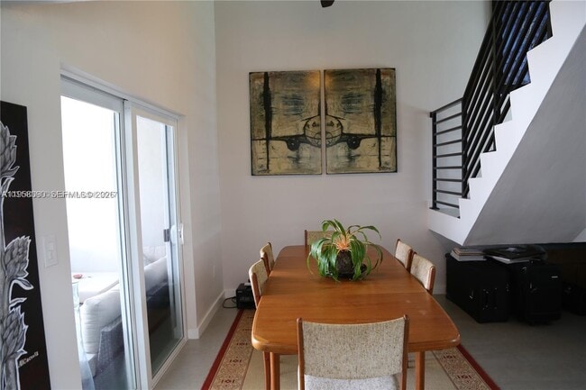 Building Photo - 8940 SW 95th Ave