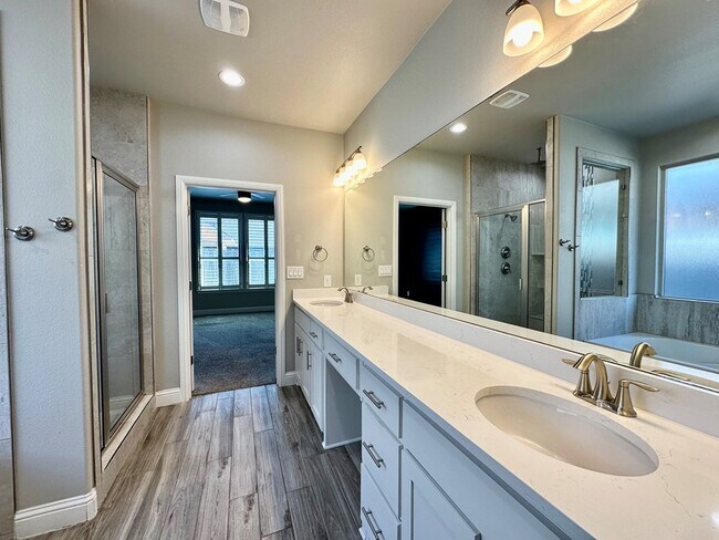 Building Photo - 8618 Alnwick Dr