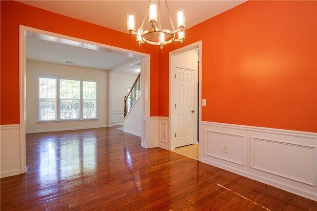 Building Photo - 2565 Vistoria Dr