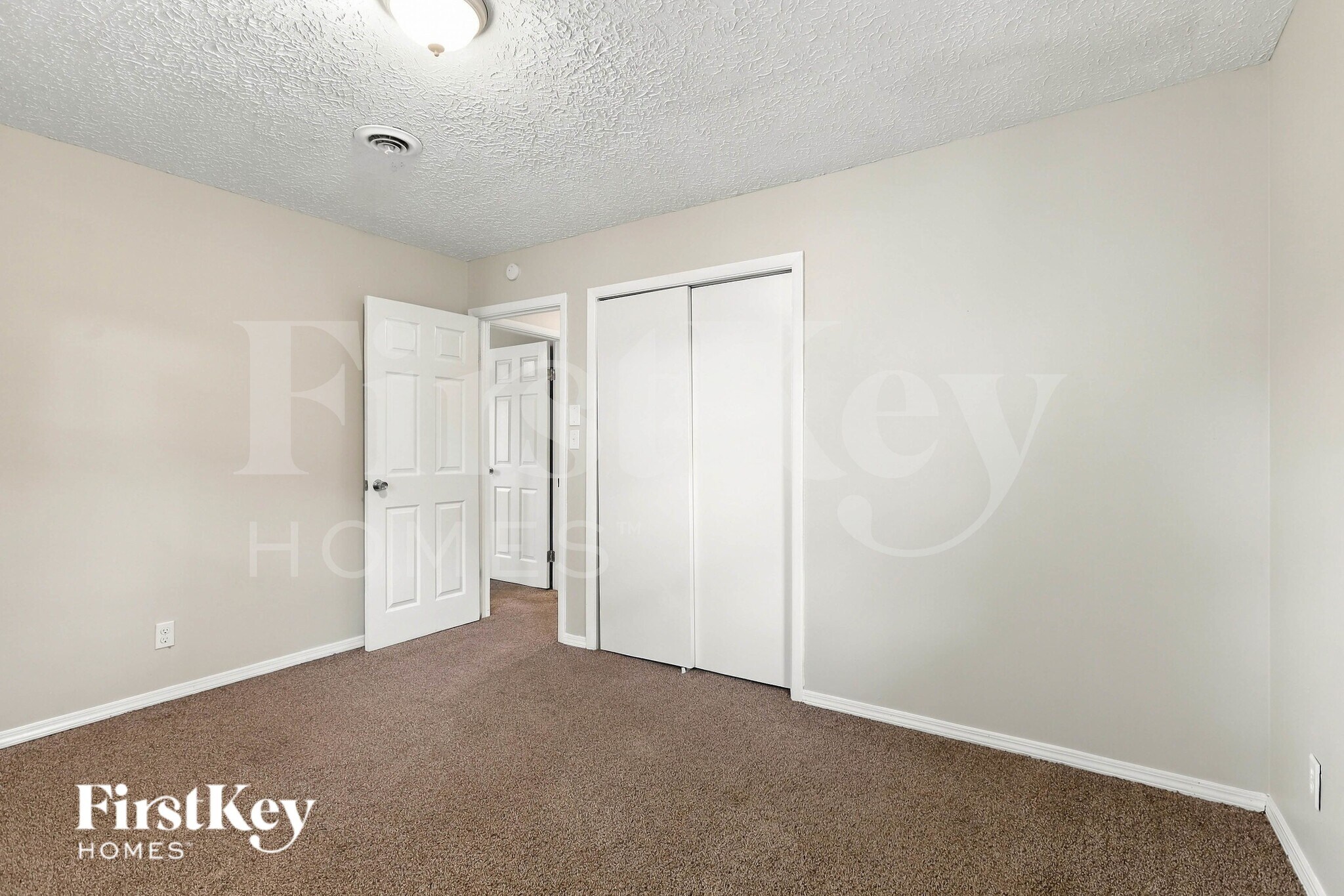 Building Photo - 4455 Stuart Dr