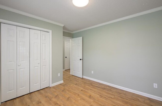 Building Photo - 3114 Shadow Green Ln