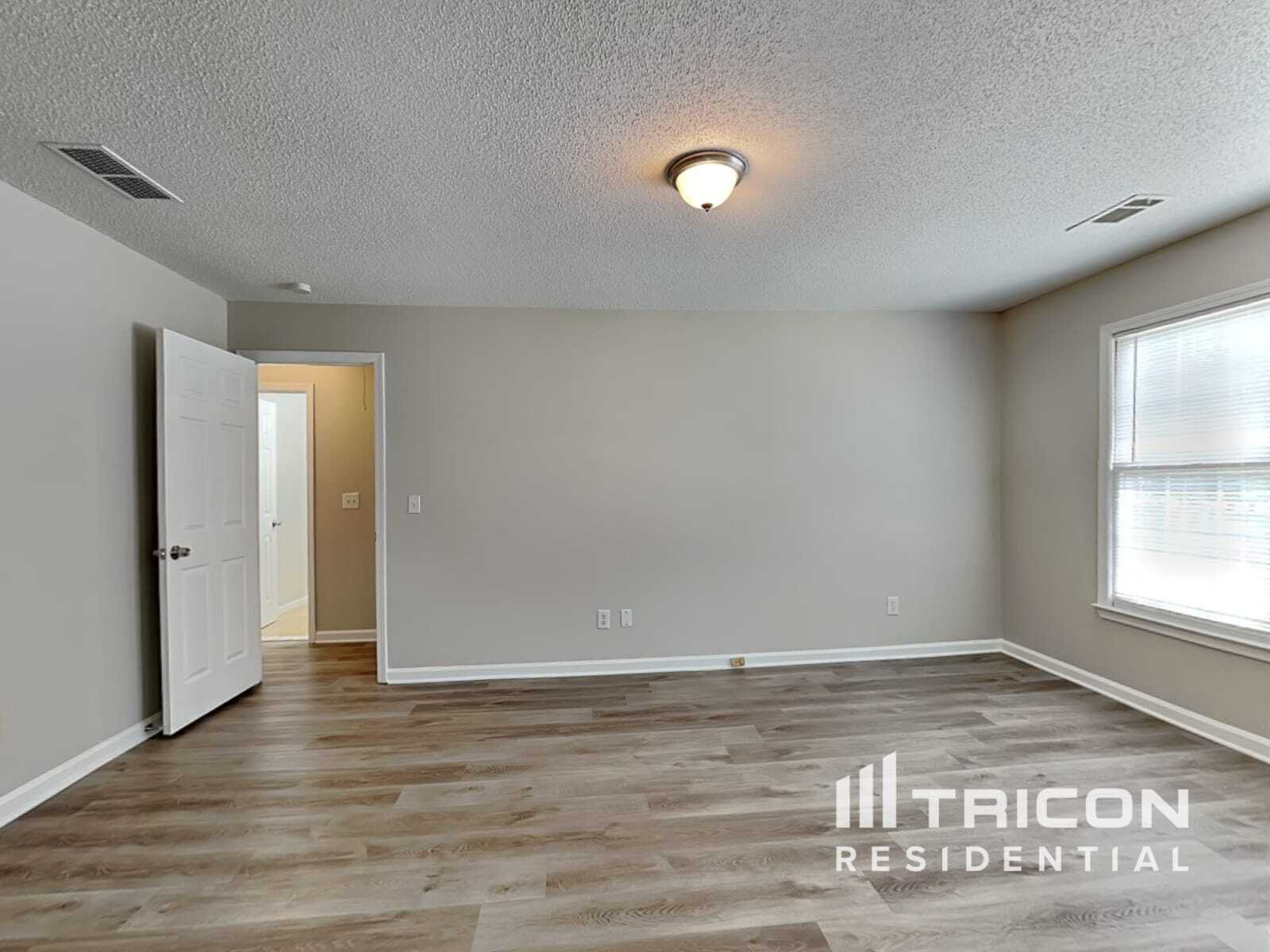 Building Photo - 115 Redspire Ln