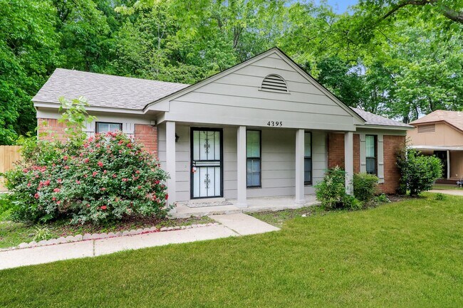 Building Photo - 4395 Kerwin Dr