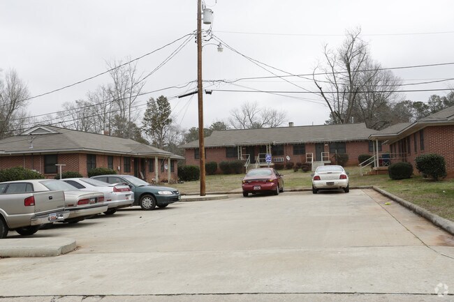 Building Photo - Blake Dairy Road Apartments