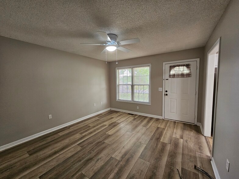 Living Room - 305 Pope Field Rd #A