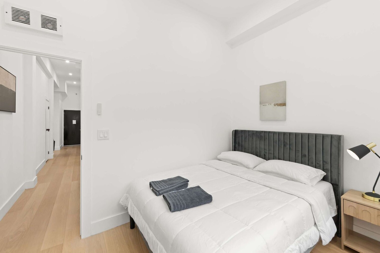 Building Photo - 19 St Marks Pl