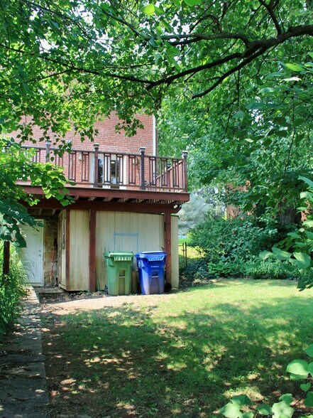 Building Photo - 6107 Maylane Dr