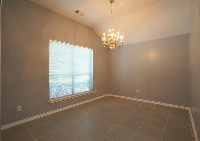 Building Photo - 106 S Abram Cir