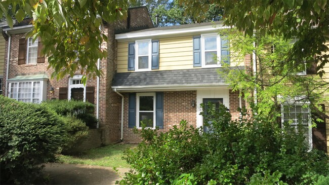 Building Photo - 112 Scarborough Pl