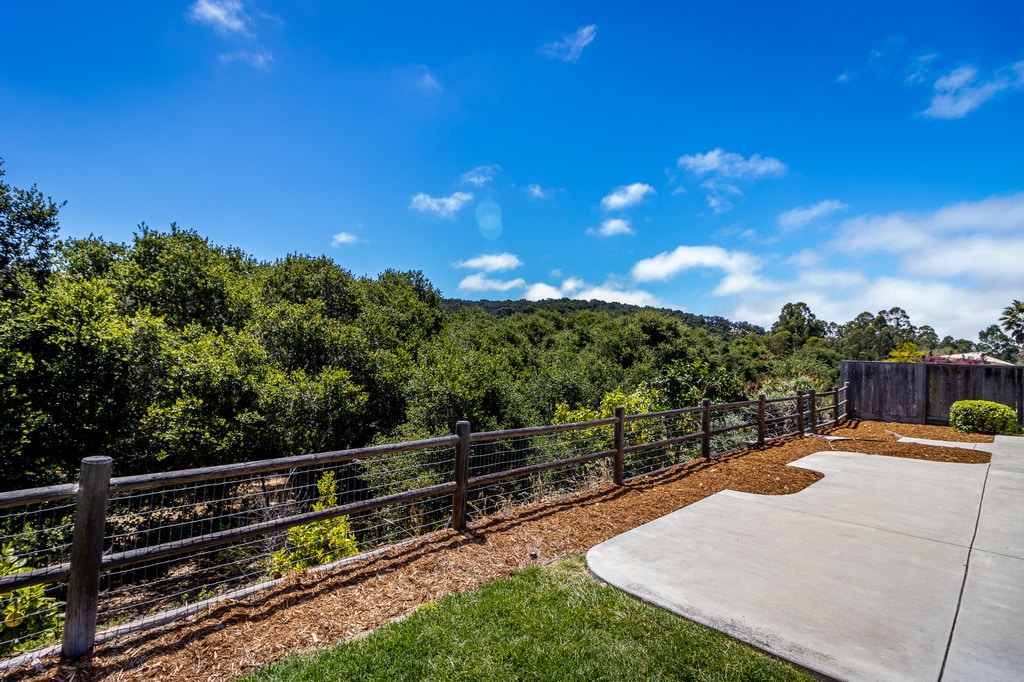 Building Photo - 625 Asilo