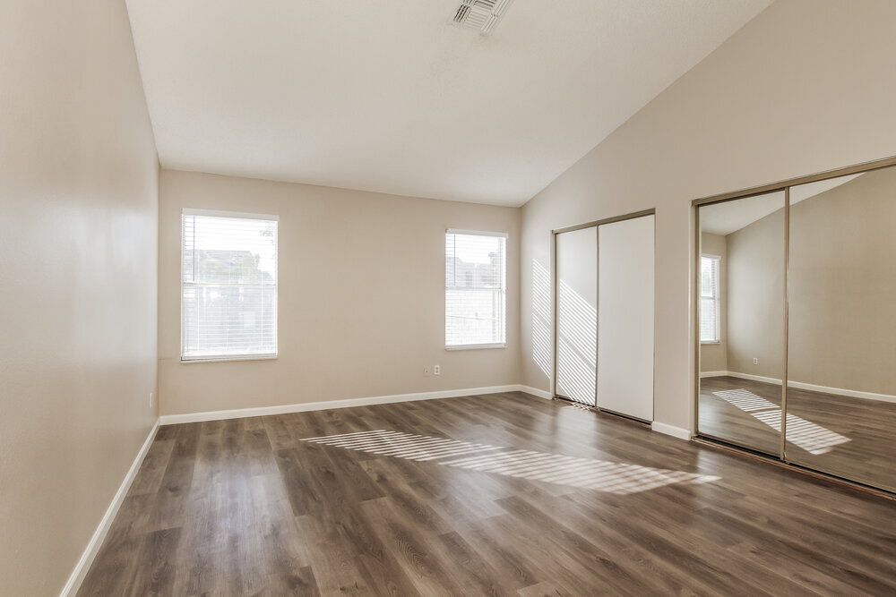 Building Photo - 6307 W Kings Ave