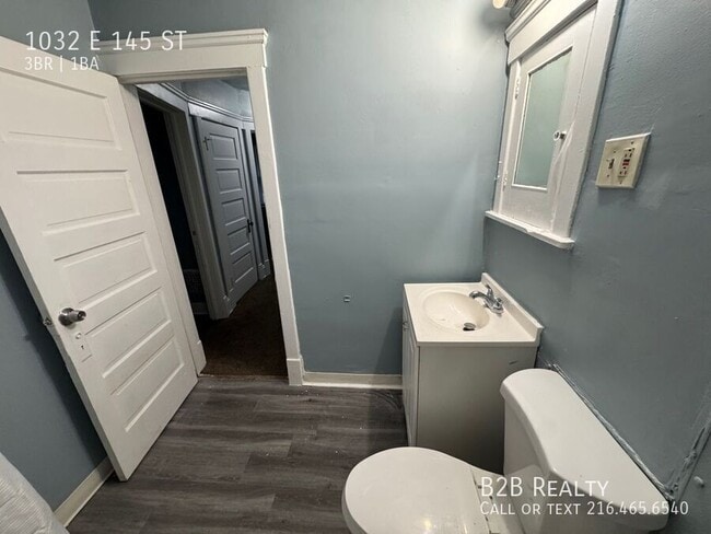 Building Photo - 1032 E 145th St