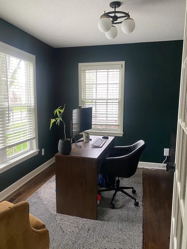 Building Photo - Upton