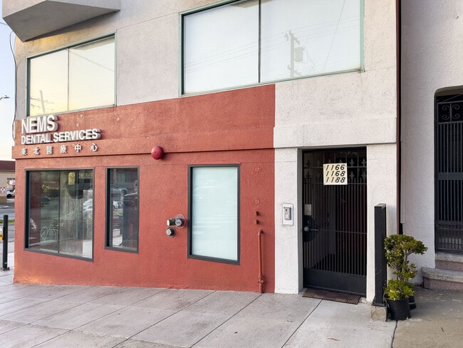 Building Photo - 1188 Noriega St