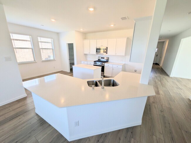 Building Photo - 14821 Lone Rock Lane