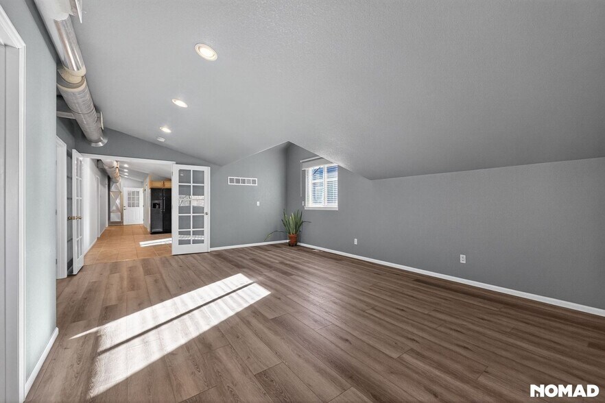 Building Photo - 230 Briggs St