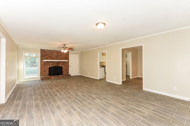 Building Photo - 110 Fairfield Dr