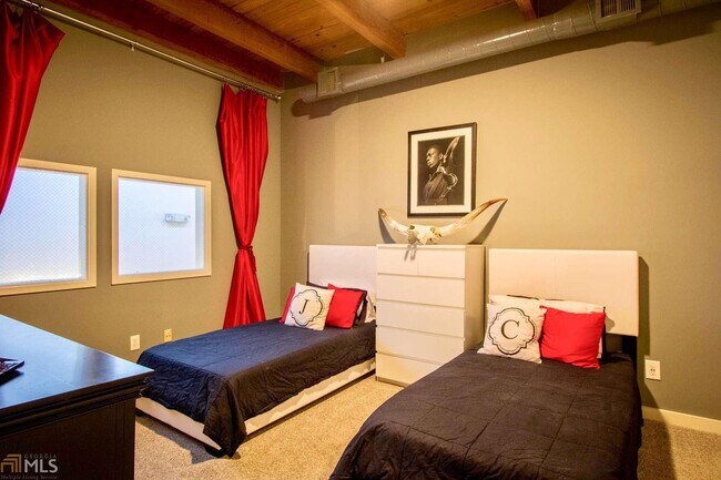 Building Photo - 205 Walker St SW