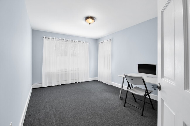 Building Photo - 680 Belmont Ave