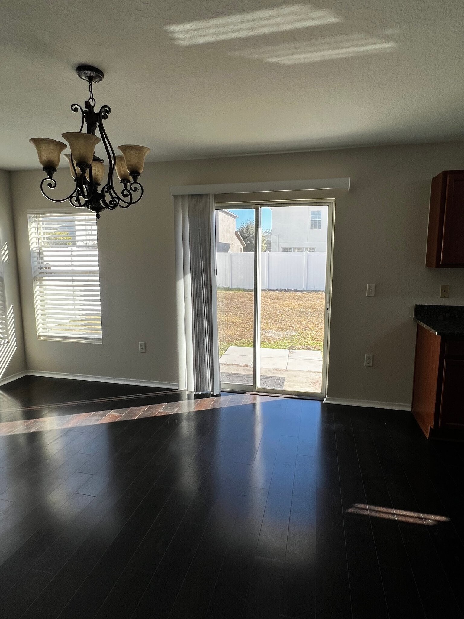 Building Photo - 18916 Randall Pl