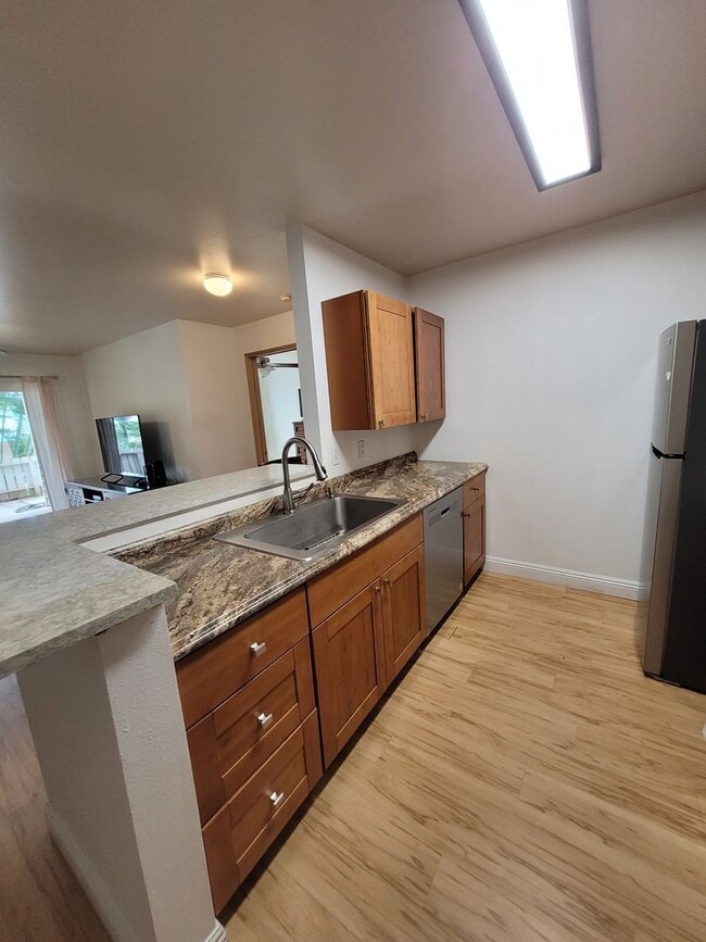 Building Photo - Central Maui - 3 bedroom, 2 bath condo, 5 min from hospital, Kaiser & gov't facilities