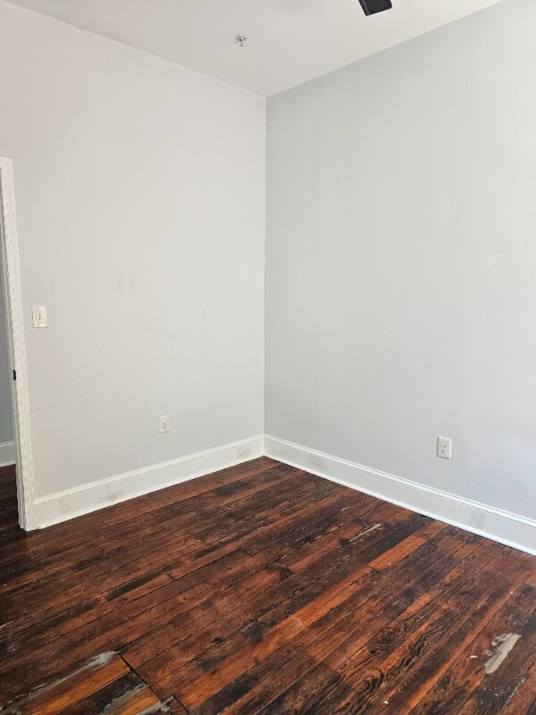 Building Photo - 2116 N Charles St