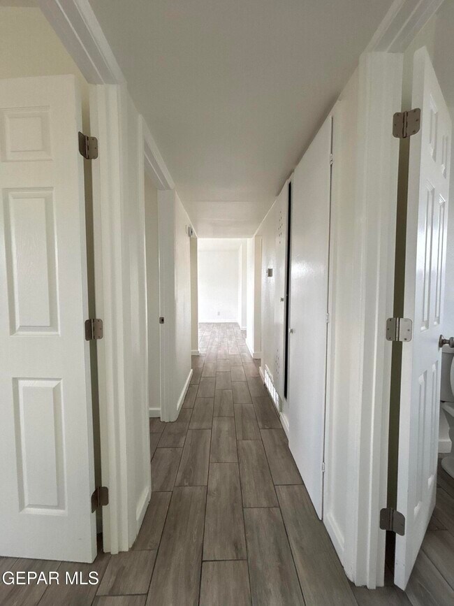 Building Photo - 6138 Taos Dr