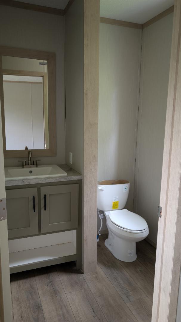 Building Photo - 15462 Lewis Rd