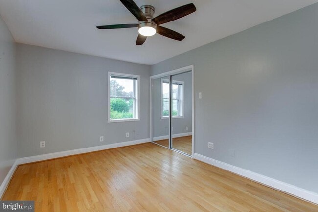 Building Photo - 5834 Pratt St