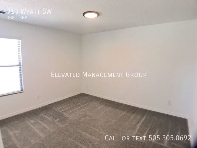 Building Photo - 313 Wyatt Ave SW