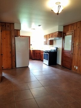 Building Photo - 6923 Cole Creek Dr