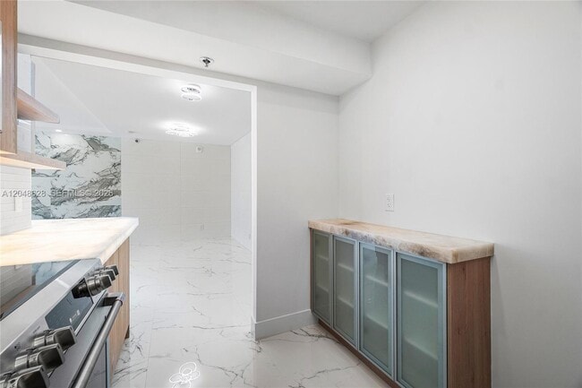 Building Photo - 4505 S Ocean Blvd