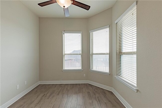Building Photo - 6224 Lake Teravista Way