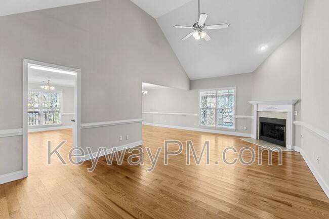 Building Photo - 808 Tyler Woods Dr