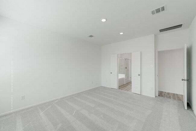 Building Photo - 31415 Beacon Cove Trl