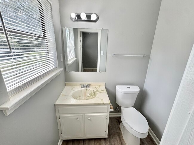 Building Photo - 5168 Corkwood Dr