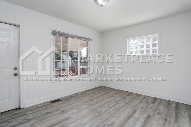 Building Photo - 11051 Dodge Ave