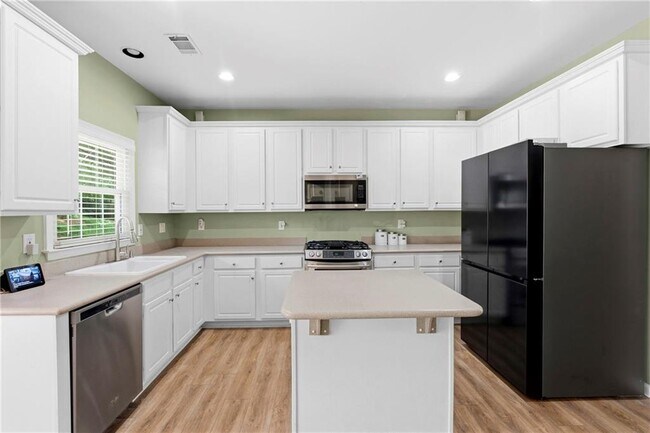 Building Photo - 374 Ivy Glen Cir