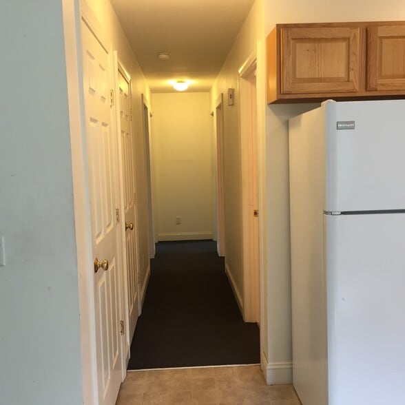 Hallway - 1175 Mere Point Rd