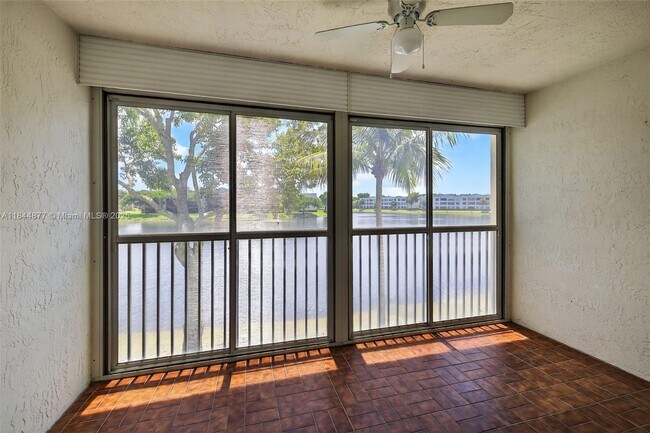 Building Photo - 7214 S Devon Dr