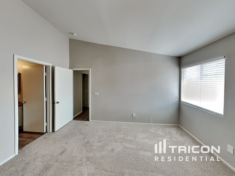Building Photo - 6375 Cranberry Ln