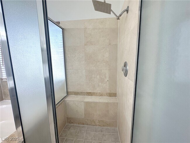 Building Photo - 7604 Cruz B