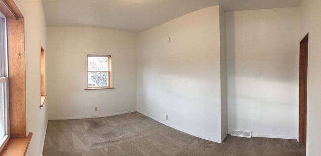 Building Photo - 2 Bedroom House in Millvale