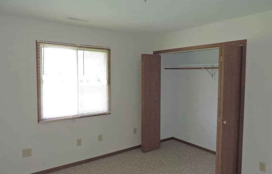 Building Photo - 785 W Zeller St