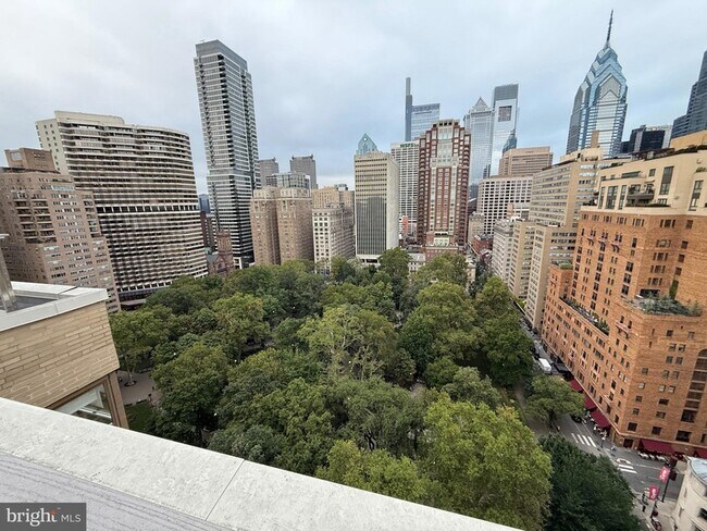 Building Photo - 1806-18-1818 Rittenhouse Square