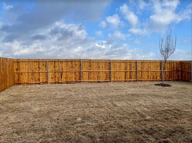 Building Photo - 3 bedroom house in Forney!