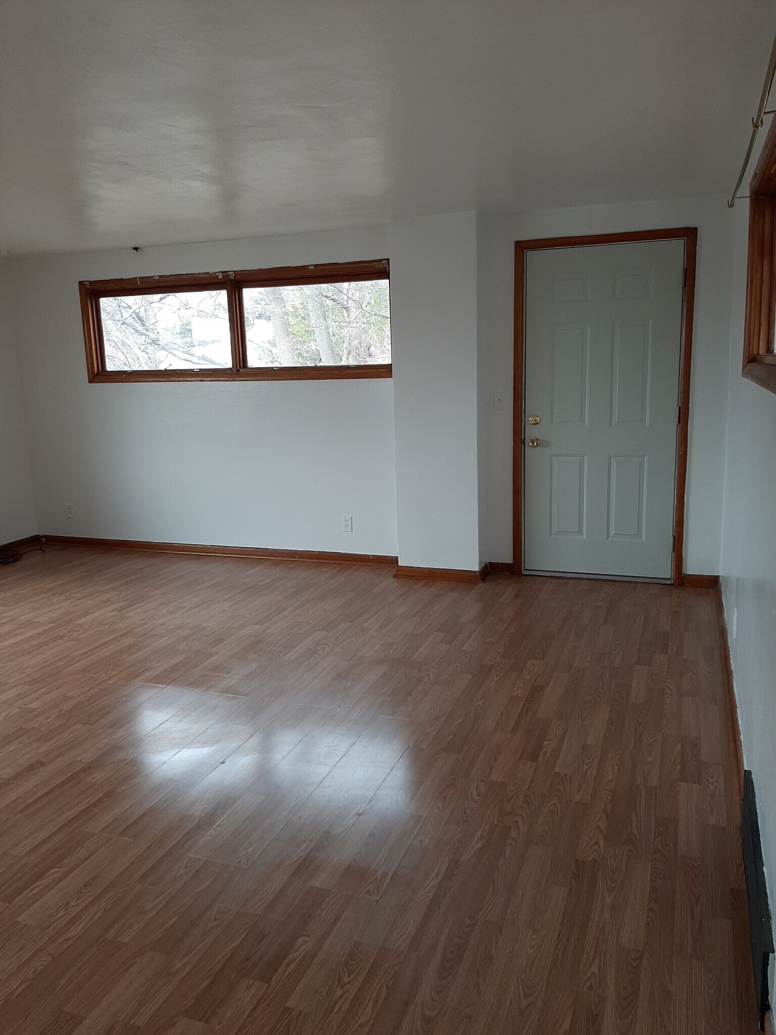 Main Bedroom - 517 Stafford Ave